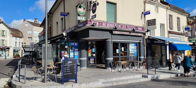 Au rond-point des tilleuls